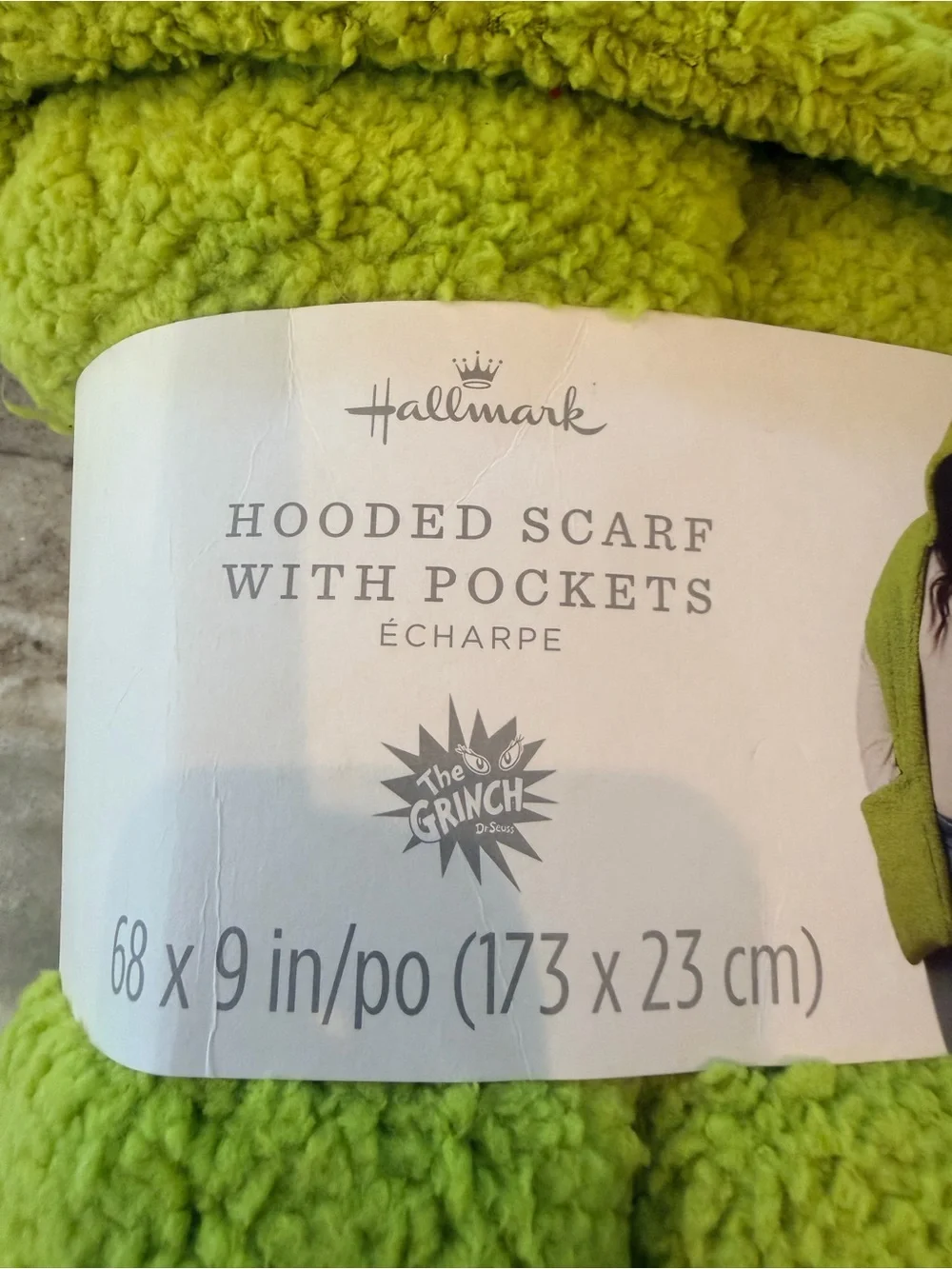 NWT Hallmark The Grinch Hooded Scarf Pockets Dr Seuss Christmas